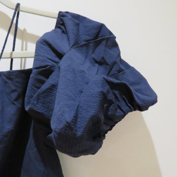 LOVE BONITO Cropped Puff Sleeve Top in Navy Feminine Academia - Size US 4 NWT - Picture 3 of 11